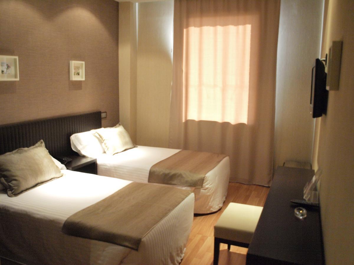 ดีนาสเตีย Hotel เกตาเฟ ภายนอก รูปภาพ