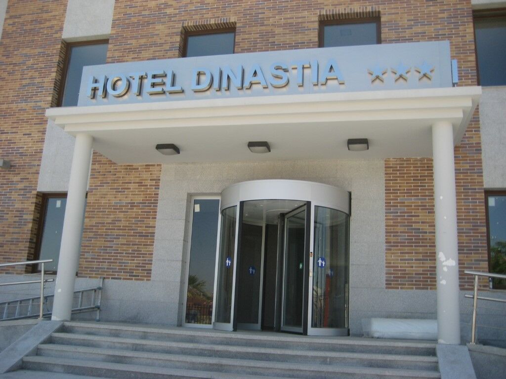 ดีนาสเตีย Hotel เกตาเฟ ภายนอก รูปภาพ